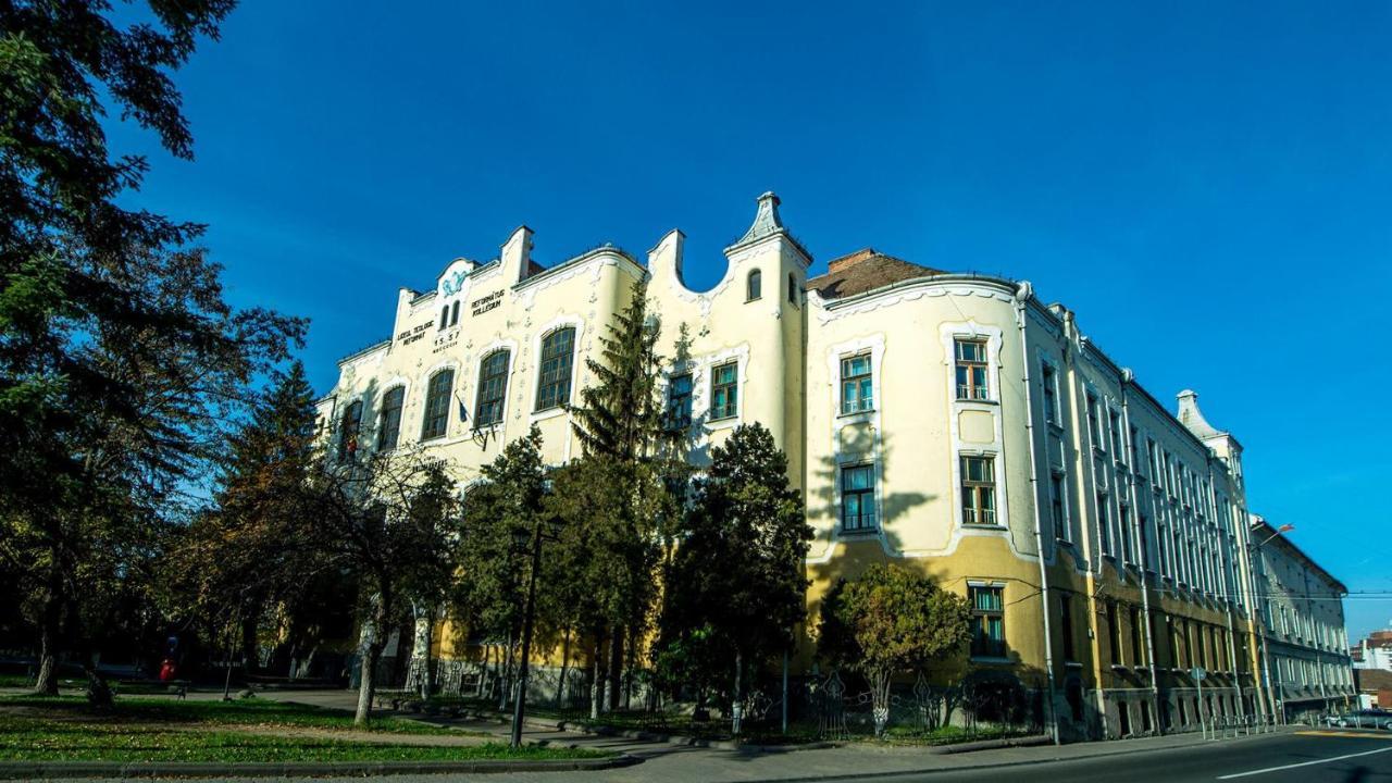 Butterfly Apartment-Hidden Gem In The Heart Of Târgu-Mureş Eksteriør bilde